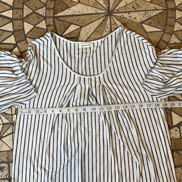 Max Studio striped blouse bell sleeve XS - Picture 5 of 11